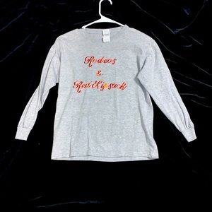 Western grafic red lipstick and rodeo long sleeve